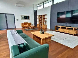 For sale 4 bedrooms villa in Mueang Phuket, Phuket