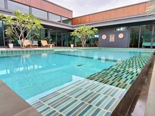 For sale 4 bedrooms villa in Mueang Phuket, Phuket