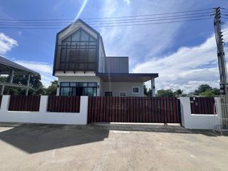 Haus zum Kauf mit 4 Zimmer in Mueang Chiang Mai, Chiang Mai