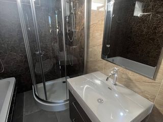 Haus zum Kauf mit 4 Zimmer in Mueang Chiang Mai, Chiang Mai