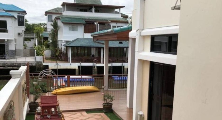 À louer 4 chambres maison à Na Jomtien, Pattaya