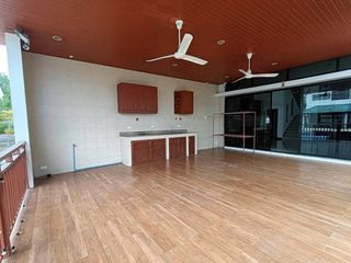 For rent 4 bedrooms house in Na Jomtien, Pattaya