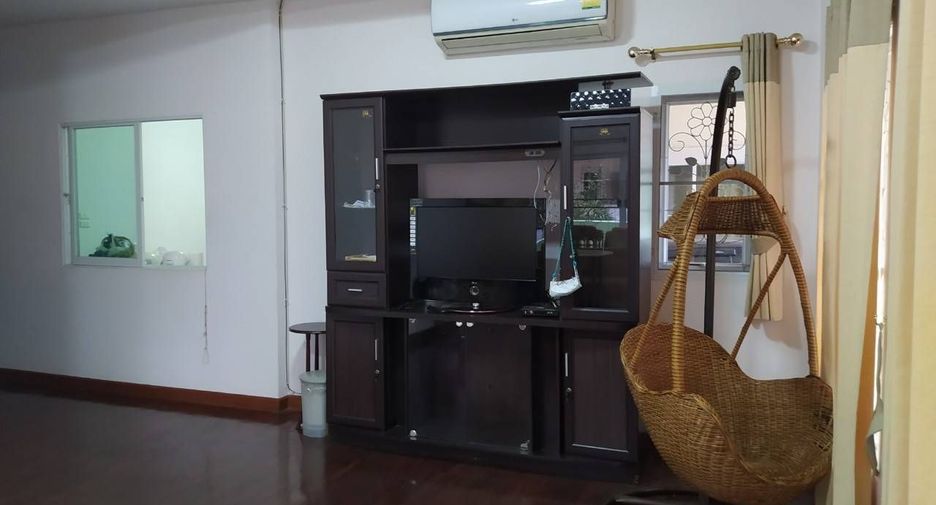 For sale and for rent 5 bedrooms house in Mueang Chiang Mai, Chiang Mai