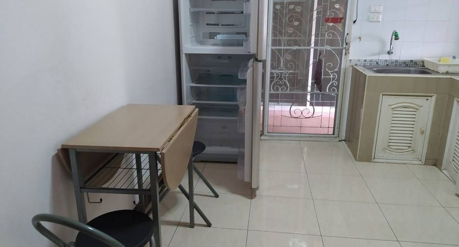 For sale and for rent 5 bedrooms house in Mueang Chiang Mai, Chiang Mai