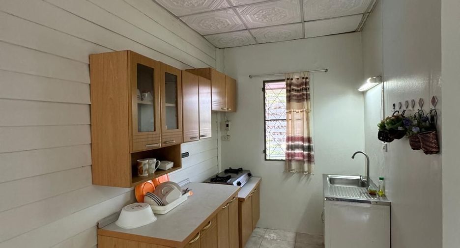 For rent 4 bedrooms house in Ko Samui, Surat Thani