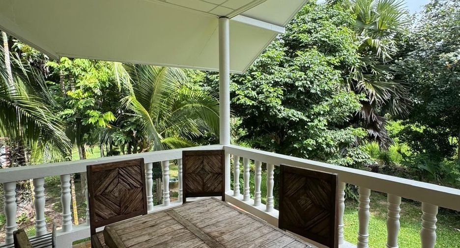 For rent 4 bedrooms house in Ko Samui, Surat Thani