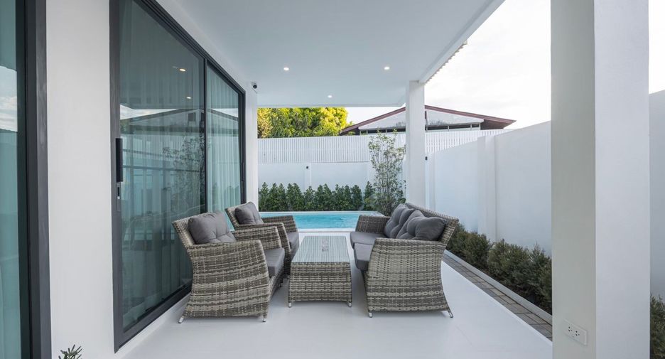 For rent 4 bedrooms villa in Hang Dong, Chiang Mai