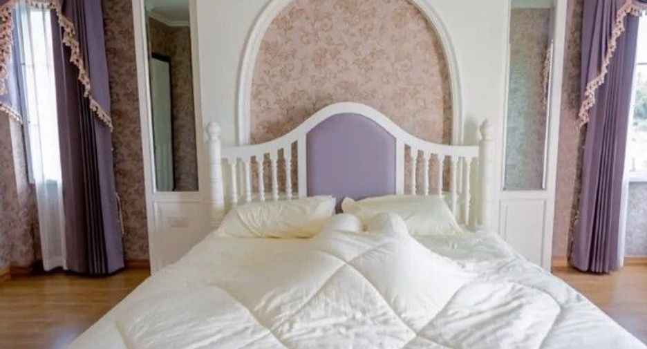 For rent 5 bedrooms house in San Sai, Chiang Mai