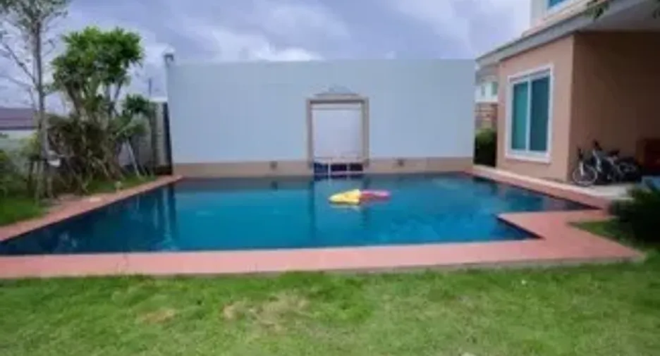 For rent 5 bedrooms house in San Sai, Chiang Mai