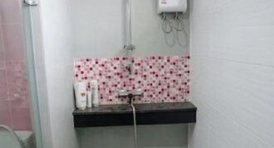 Haus zur Miete mit 5 Zimmer in San Sai, Chiang Mai