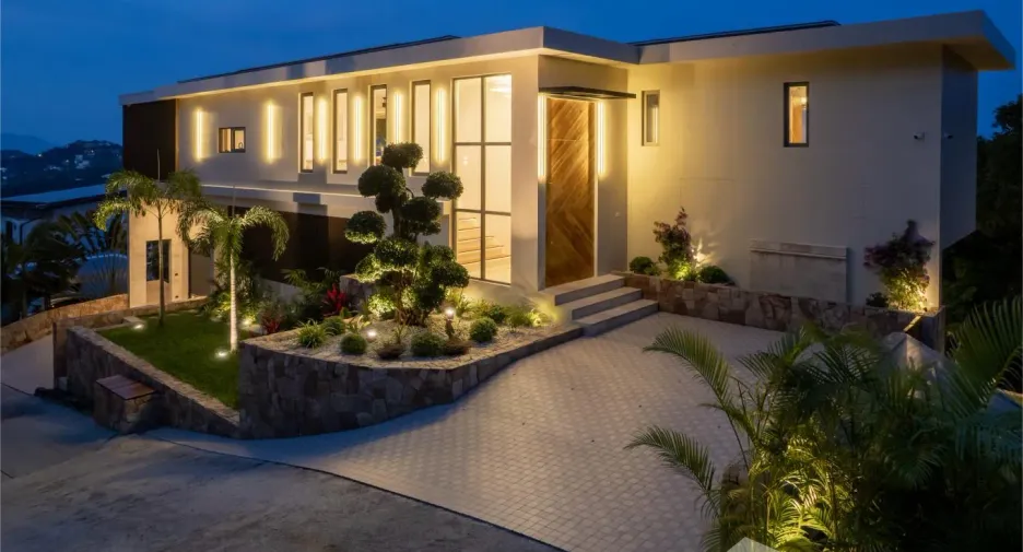 For sale 6 bedrooms villa in Ko Samui, Surat Thani