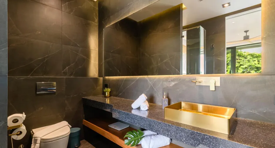 For sale 6 bedrooms villa in Ko Samui, Surat Thani