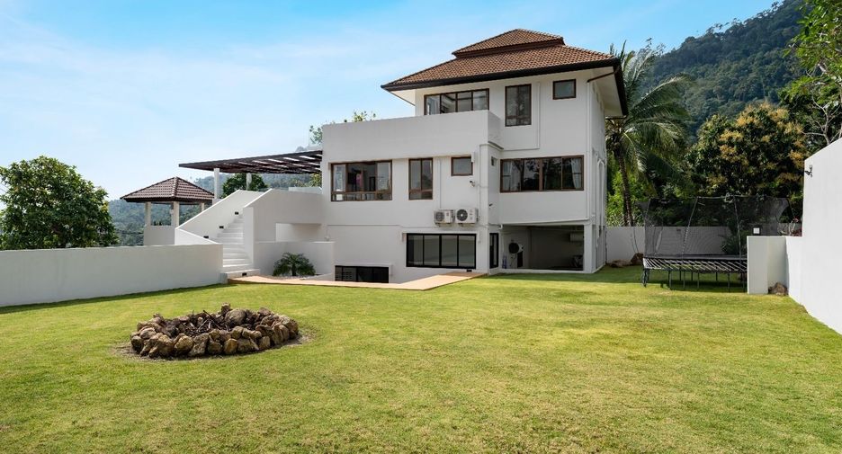 For rent 4 bedrooms villa in Ko Samui, Surat Thani