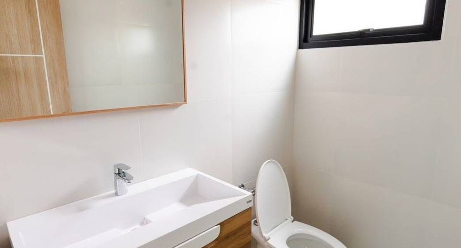 For rent 3 bedrooms house in San Sai, Chiang Mai