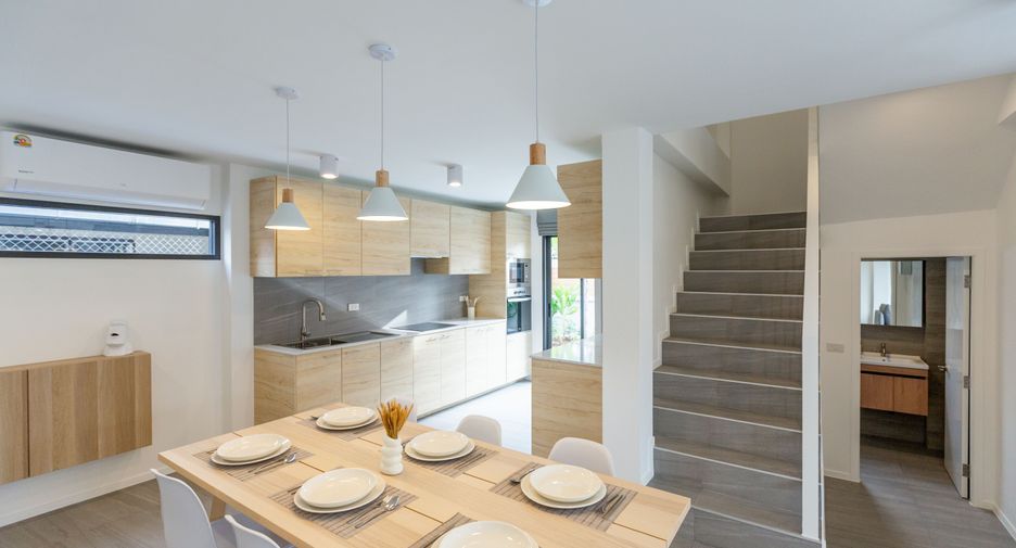 For sale and for rent 4 bedrooms house in Hang Dong, Chiang Mai