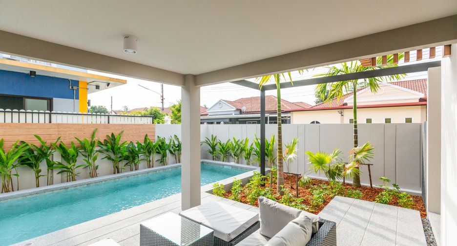 For sale and for rent 4 bedrooms house in Hang Dong, Chiang Mai