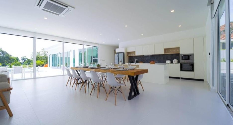 Villa zum Kauf mit 4 Zimmer in Cha Am, Phetchaburi