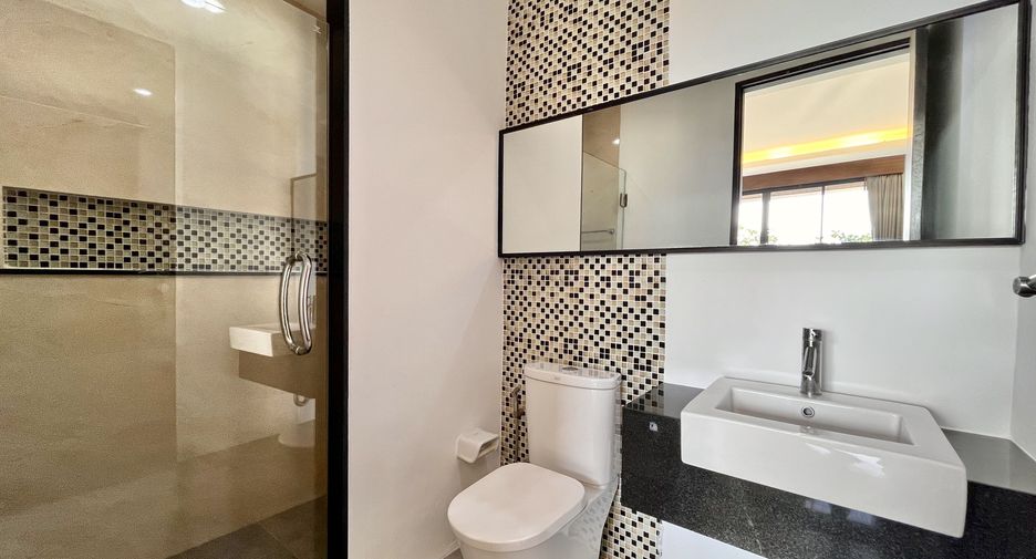 Villa en alquiler de 2 habitaciones en Mueang Phuket, Phuket
