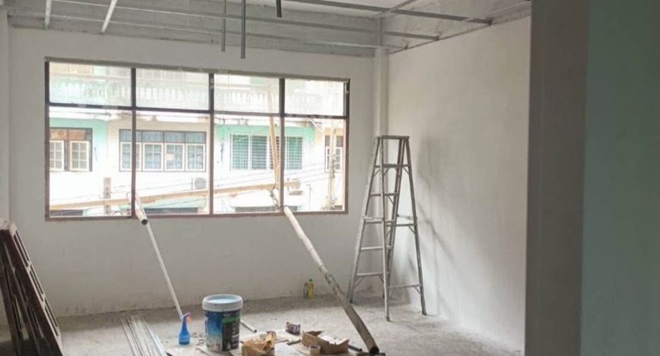 For sale 6 bedrooms retail Space in Bang Bon, Bangkok