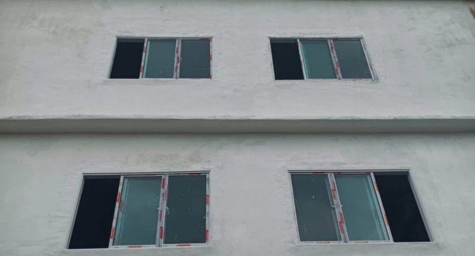 For sale 6 bedrooms retail Space in Bang Bon, Bangkok