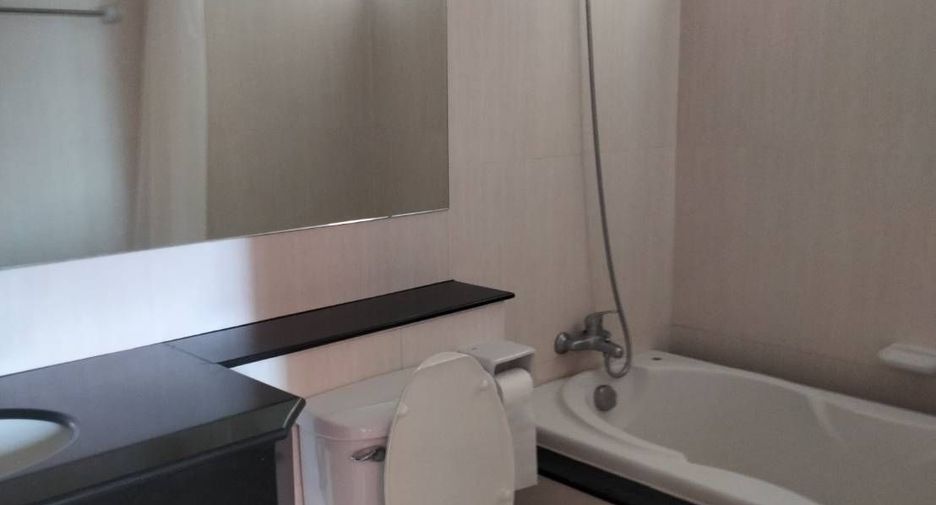 Condo en venta y en alquiler de 2 habitaciones en Watthana, Bangkok