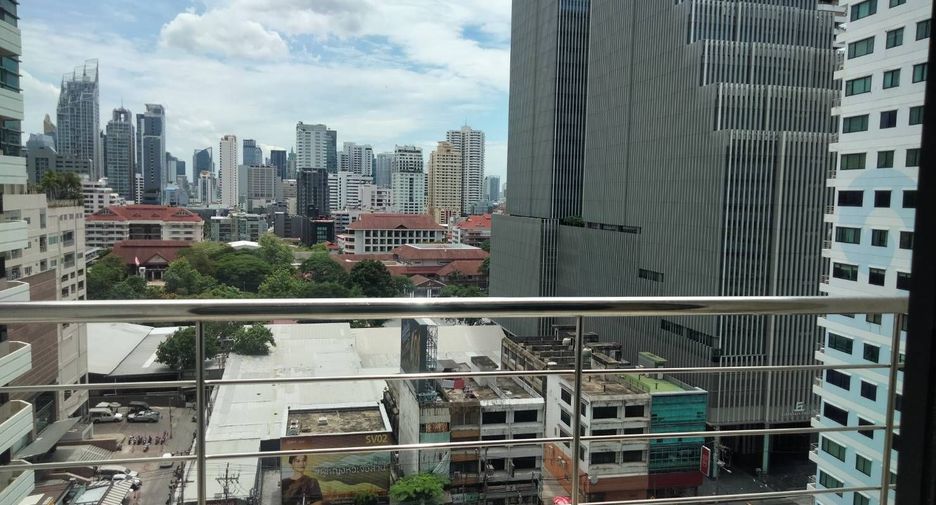 Condo en venta y en alquiler de 2 habitaciones en Watthana, Bangkok