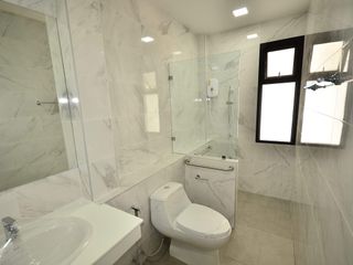 Casa en alquiler de 7 habitaciones en Mueang Chiang Mai, Chiang Mai