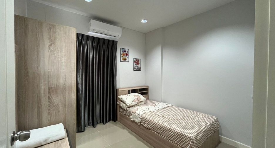 For rent 3 bedrooms townhouse in Cha Am, Phetchaburi