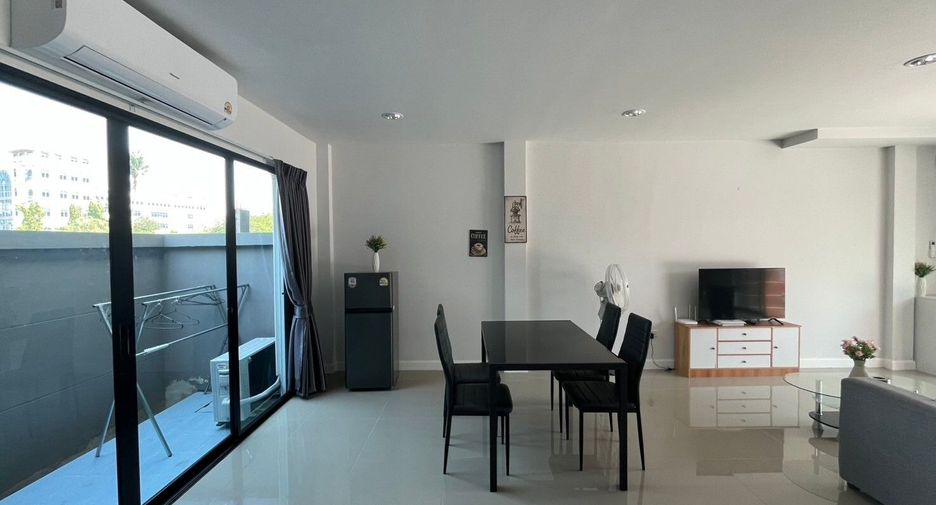 For rent 3 bedrooms townhouse in Cha Am, Phetchaburi