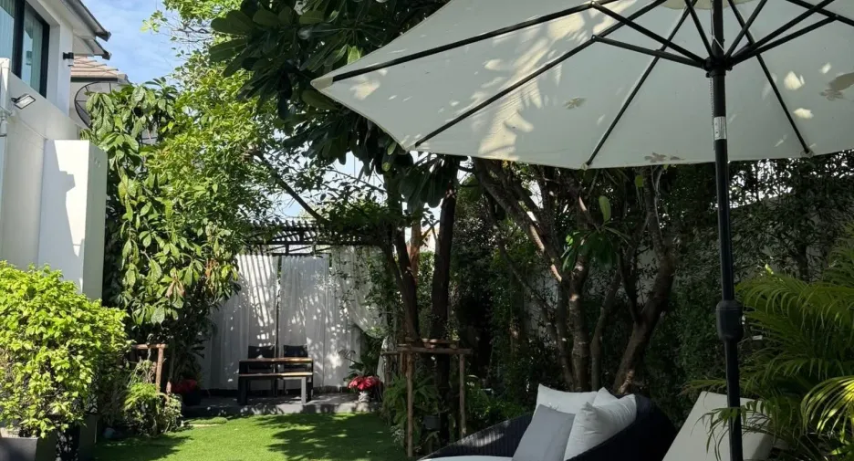 For sale and for rent 4 bedrooms house in Prawet, Bangkok