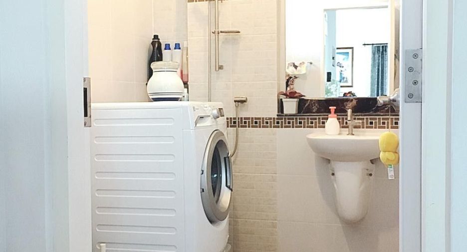 For sale 3 bedrooms house in Khlong Sam Wa, Bangkok