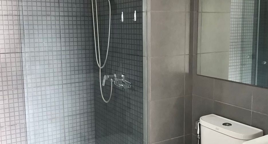 For sale 1 bed condo in Phra Pradaeng, Samut Prakan