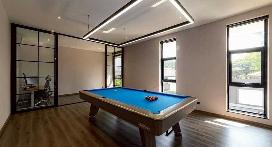 For sale 3 bedrooms villa in Mueang Chiang Mai, Chiang Mai