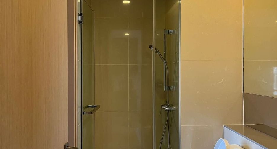 For sale 2 bedrooms condo in Watthana, Bangkok