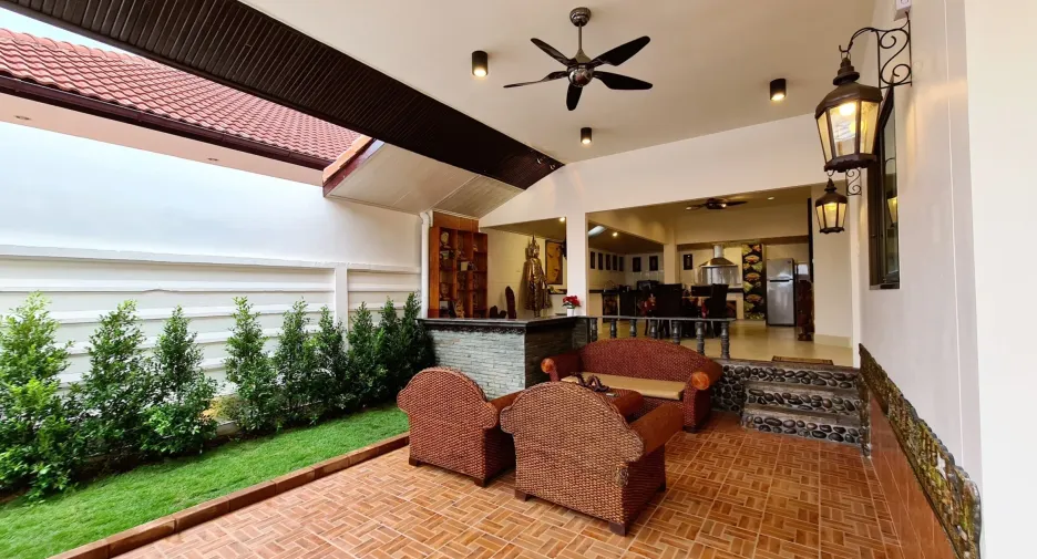 For rent 3 bedrooms villa in Thalang, Phuket