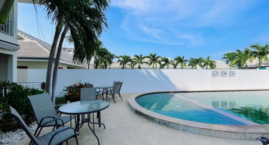 For sale and for rent 3 bedrooms townhouse in Hua Hin, Prachuap Khiri Khan
