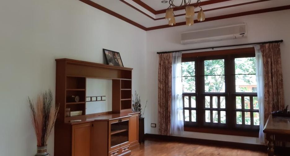 For rent 3 bedrooms house in Mueang Chiang Mai, Chiang Mai