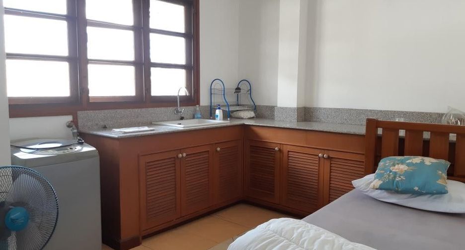 For rent 3 bedrooms house in Mueang Chiang Mai, Chiang Mai