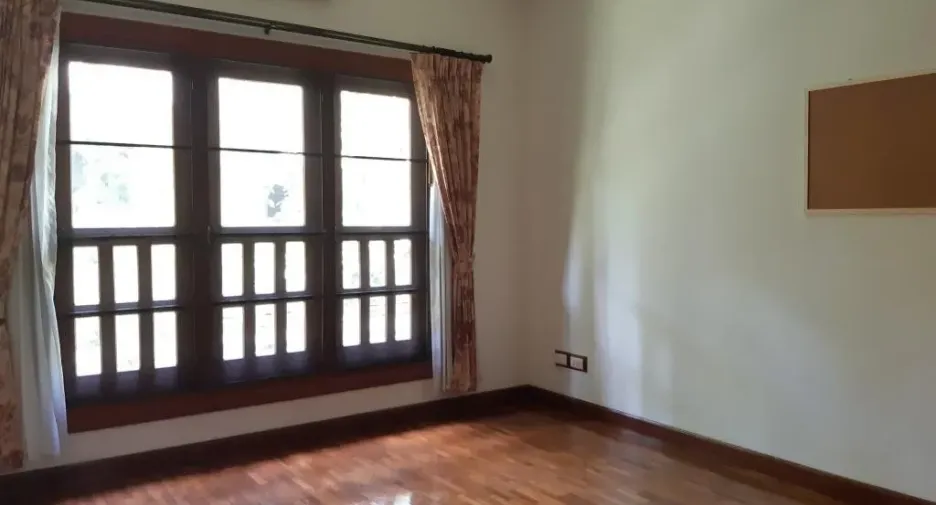 For rent 3 bedrooms house in Mueang Chiang Mai, Chiang Mai