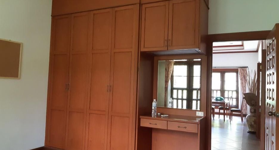 For rent 3 bedrooms house in Mueang Chiang Mai, Chiang Mai