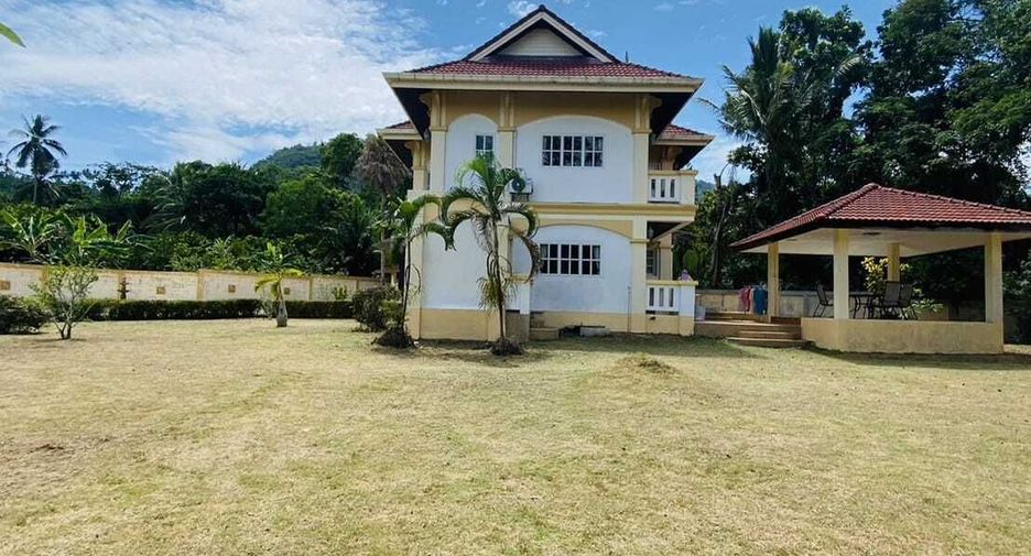 For rent 3 bedrooms villa in Ko Samui, Surat Thani
