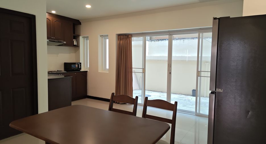 For sale 3 bedrooms townhouse in Bang Lamung, Chonburi
