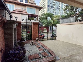 For sale 3 bedrooms townhouse in Bang Lamung, Chonburi
