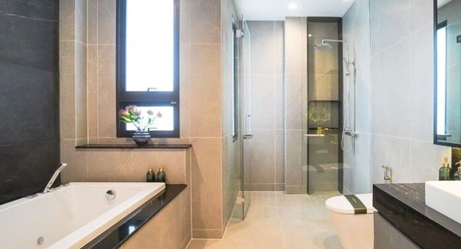 For sale 3 ベッドルーム house in Saphan Sung, Bangkok