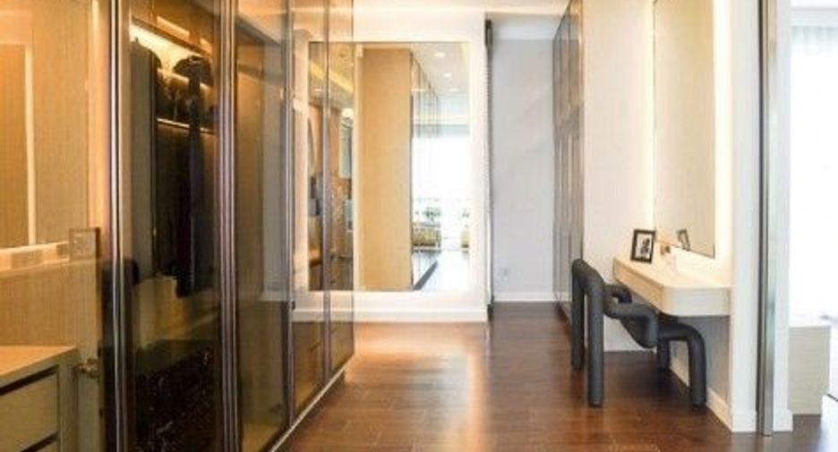 For sale 3 bedrooms house in Saphan Sung, Bangkok