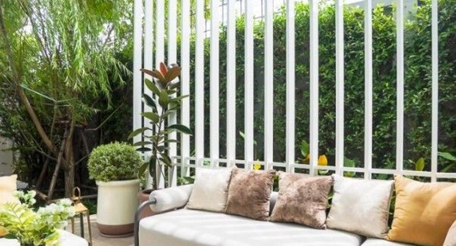 For sale 3 bedrooms house in Saphan Sung, Bangkok