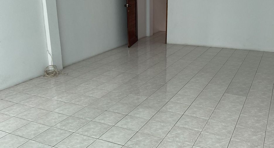 For sale and for rent 3 bedrooms retail Space in Sai Mai, Bangkok