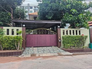 For rent 3 bedrooms villa in Bang Lamung, Chonburi
