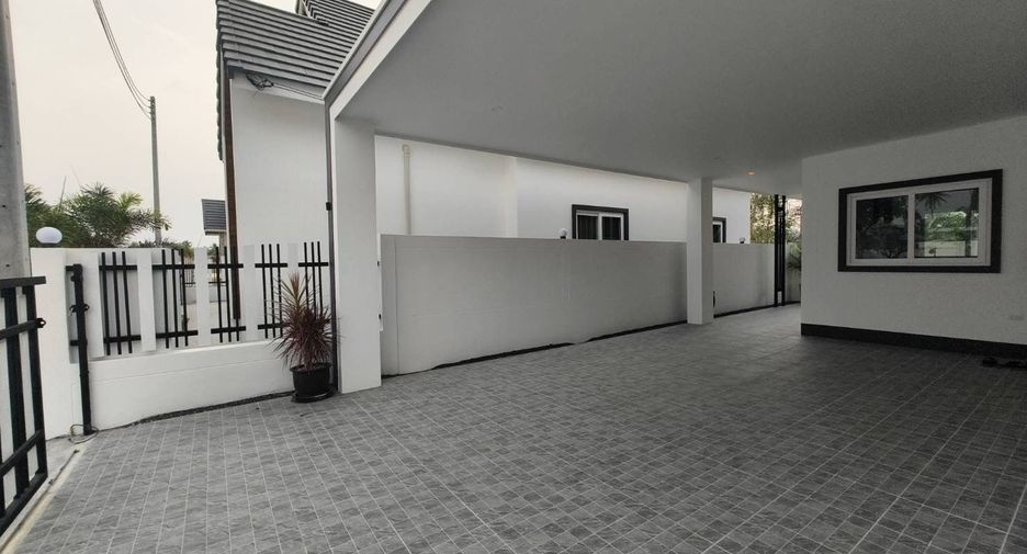 For rent 3 bedrooms house in Bang Lamung, Chonburi