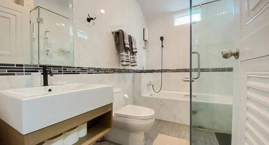 For rent 3 bedrooms villa in Hua Hin, Prachuap Khiri Khan